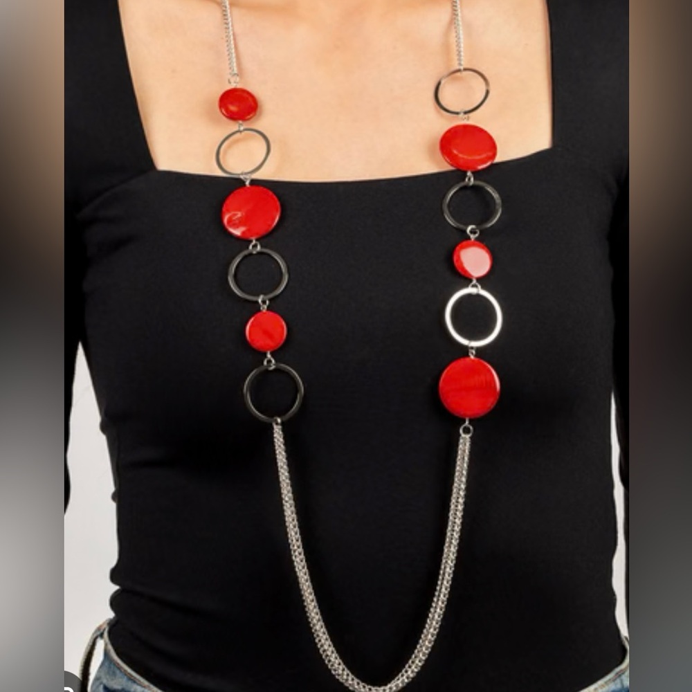 Beads Necklace. NWT